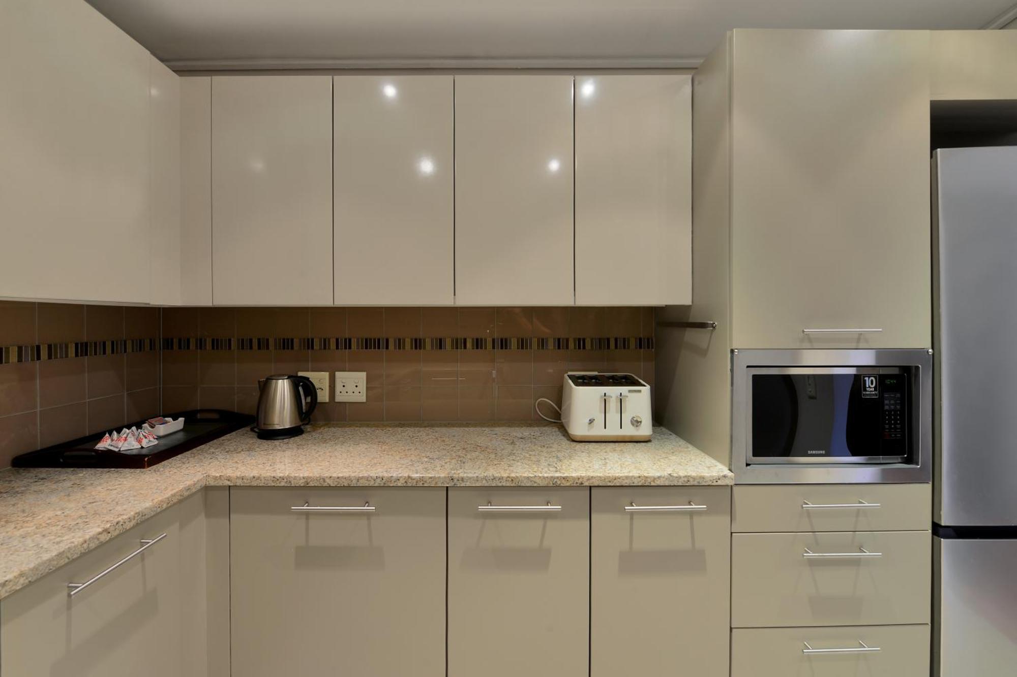 Apartment Unit 305 Cape Royale Luxury