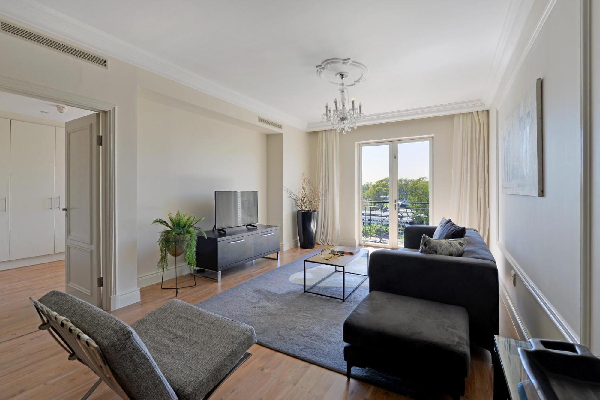 Unit 305 Cape Royale Luxury Appartement