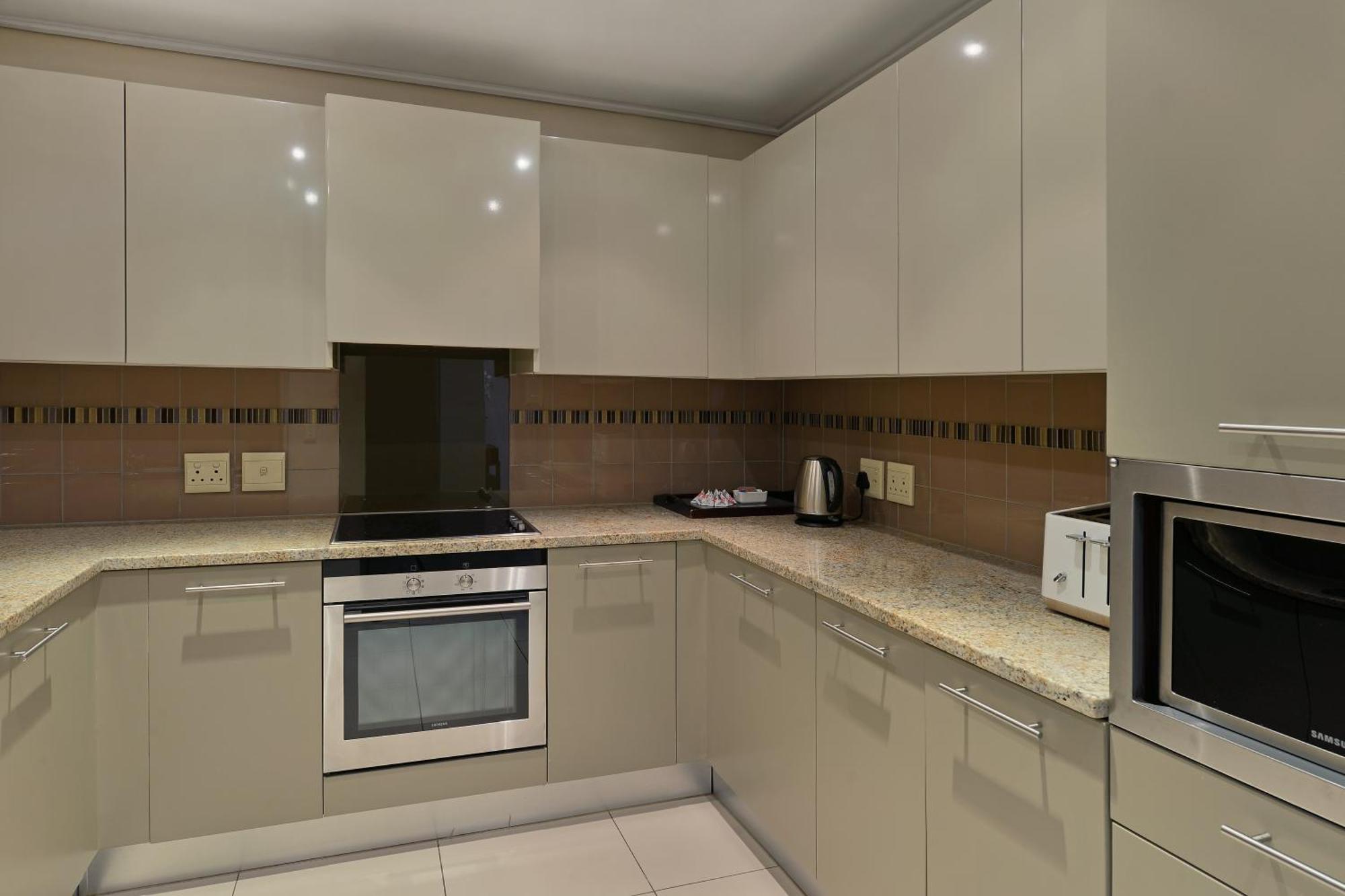Apartment Unit 305 Cape Royale Luxury